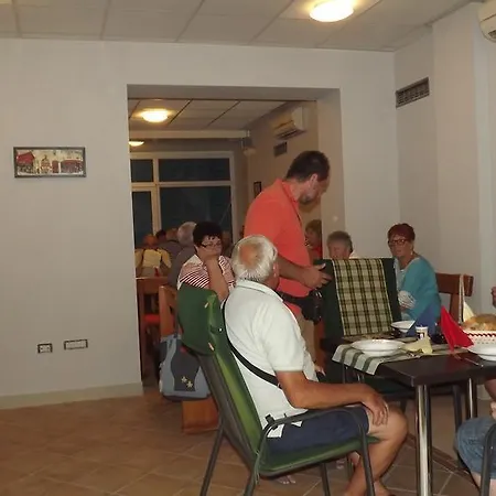 Vujevic Gasthuis Split